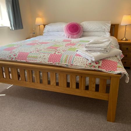 Wellington View One En Suite Shower And Super King Bed 외부 사진