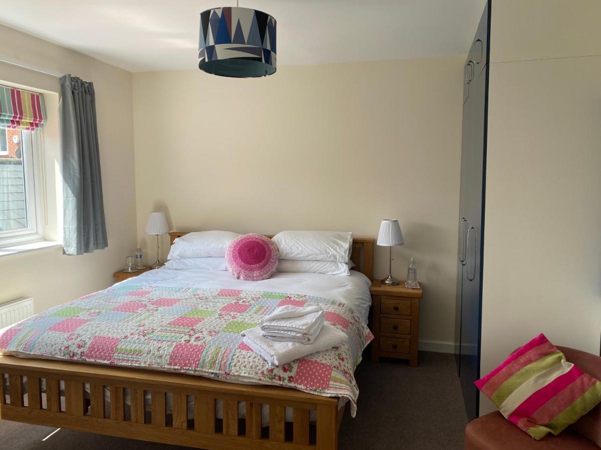 Wellington View One En Suite Shower And Super King Bed 외부 사진
